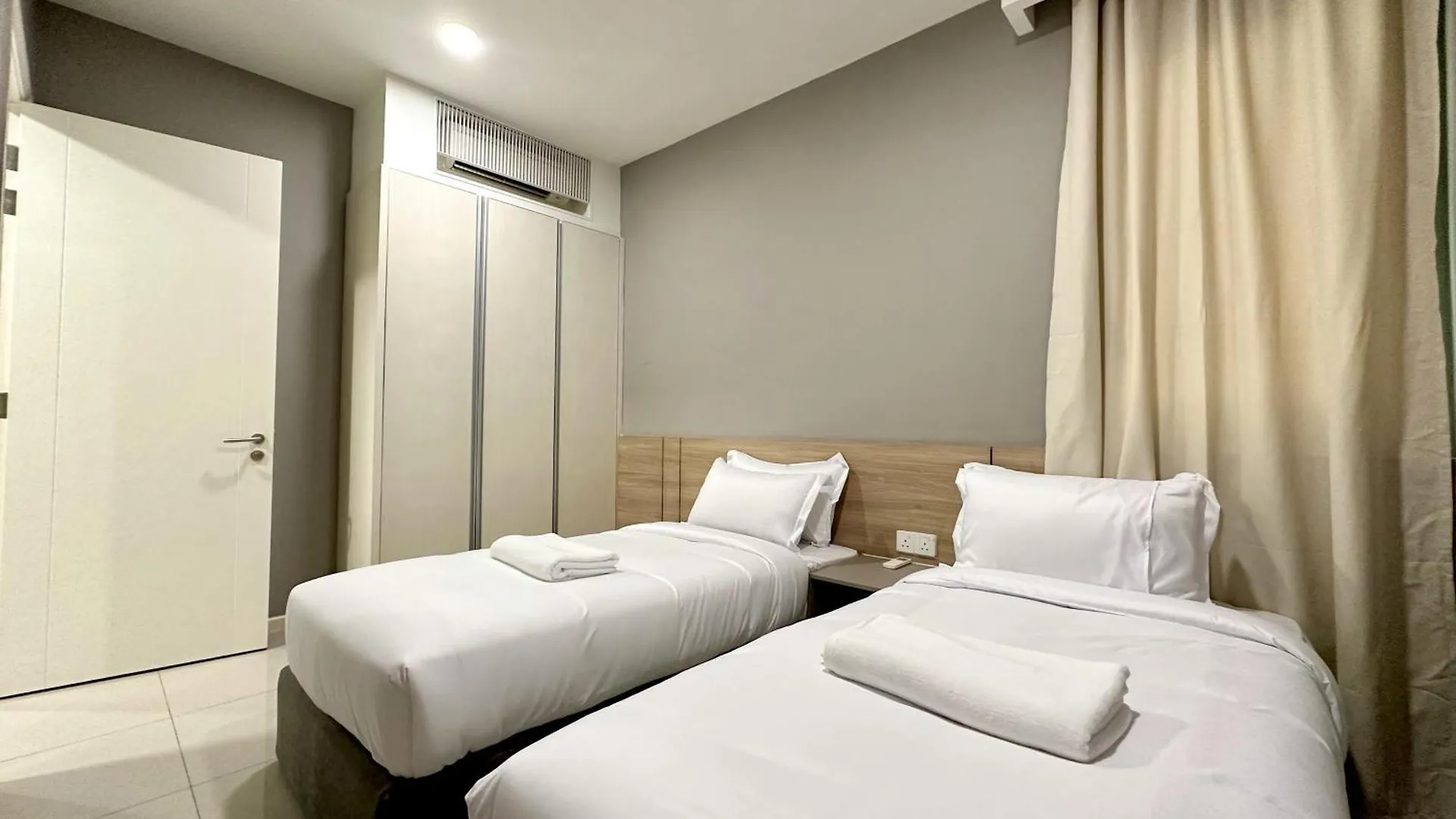 The Shore Residences Melaka By Short Escape Apartment